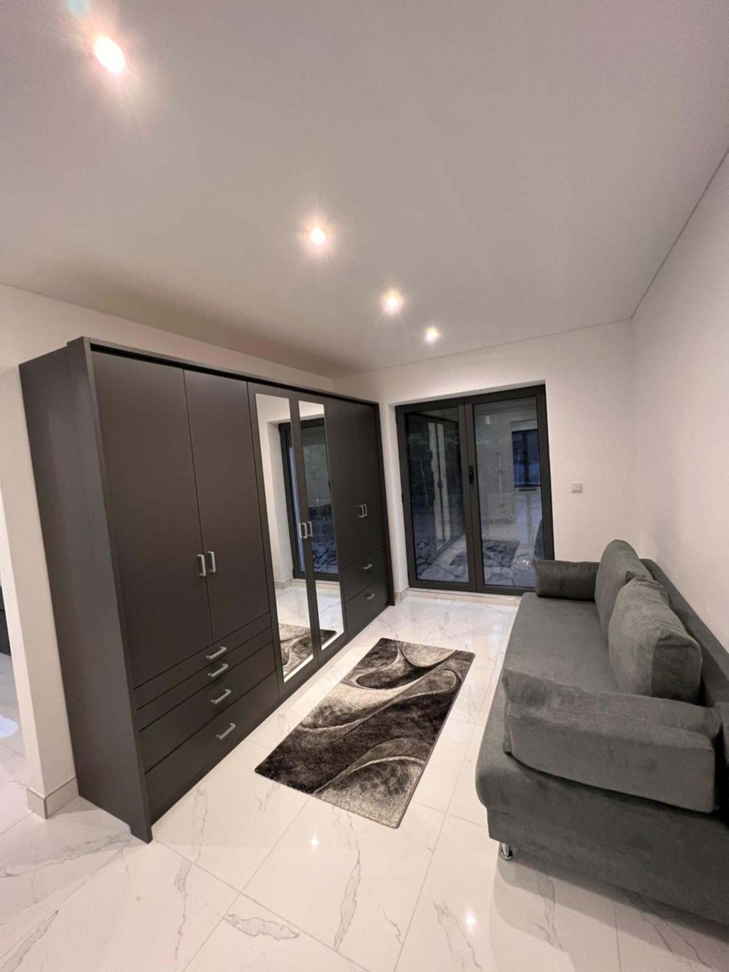 Апартаменти Penthouse M1 Нойнкірхен Екстер'єр фото