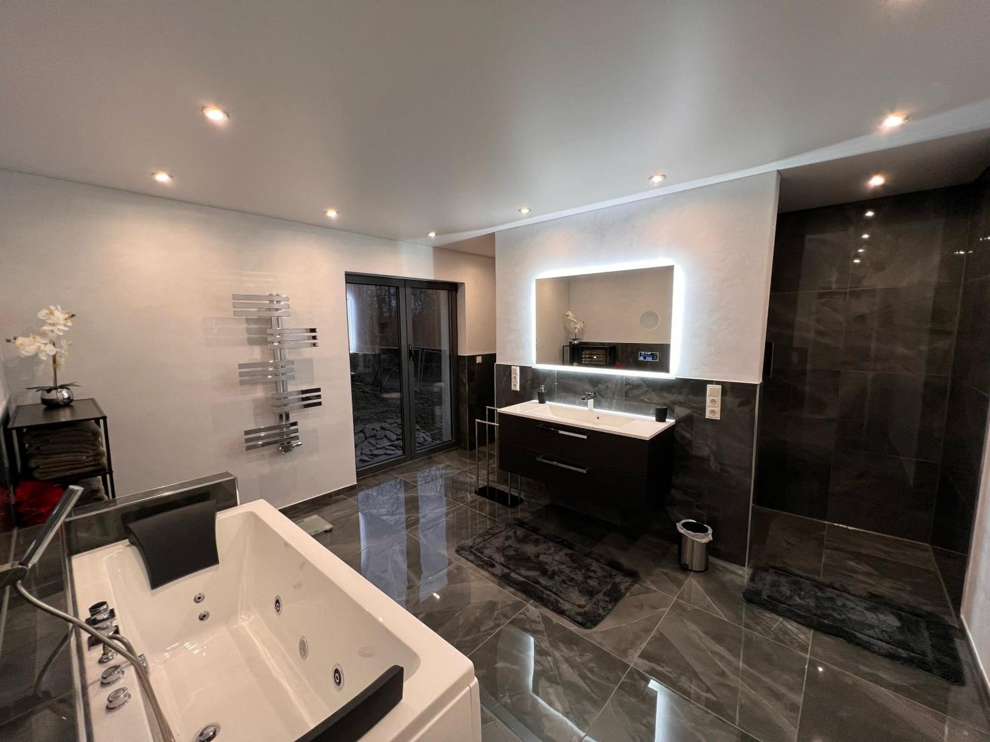 Апартаменти Penthouse M1 Нойнкірхен Екстер'єр фото